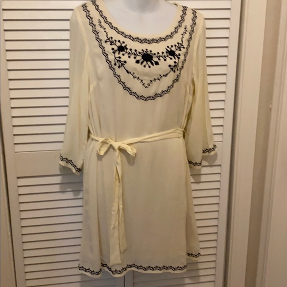 UNDER SKIES DRESS - Picture 2 of 7